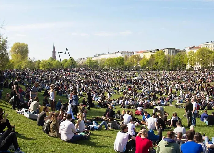 I Large 3 In The Location In Kreuzberg * Berlijn